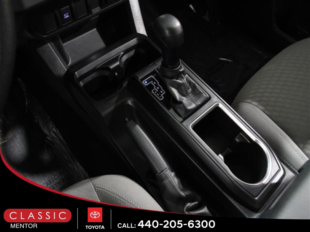 2023 Toyota Tacoma SR V6 photo 13