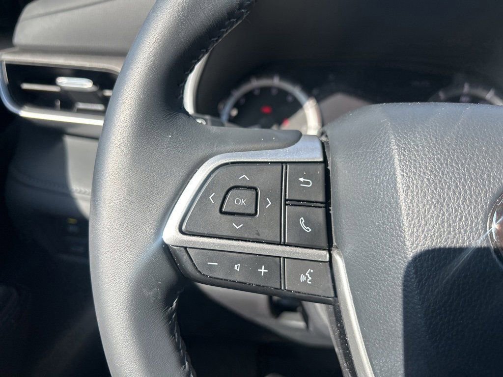 2024 Toyota Highlander XLE photo 20