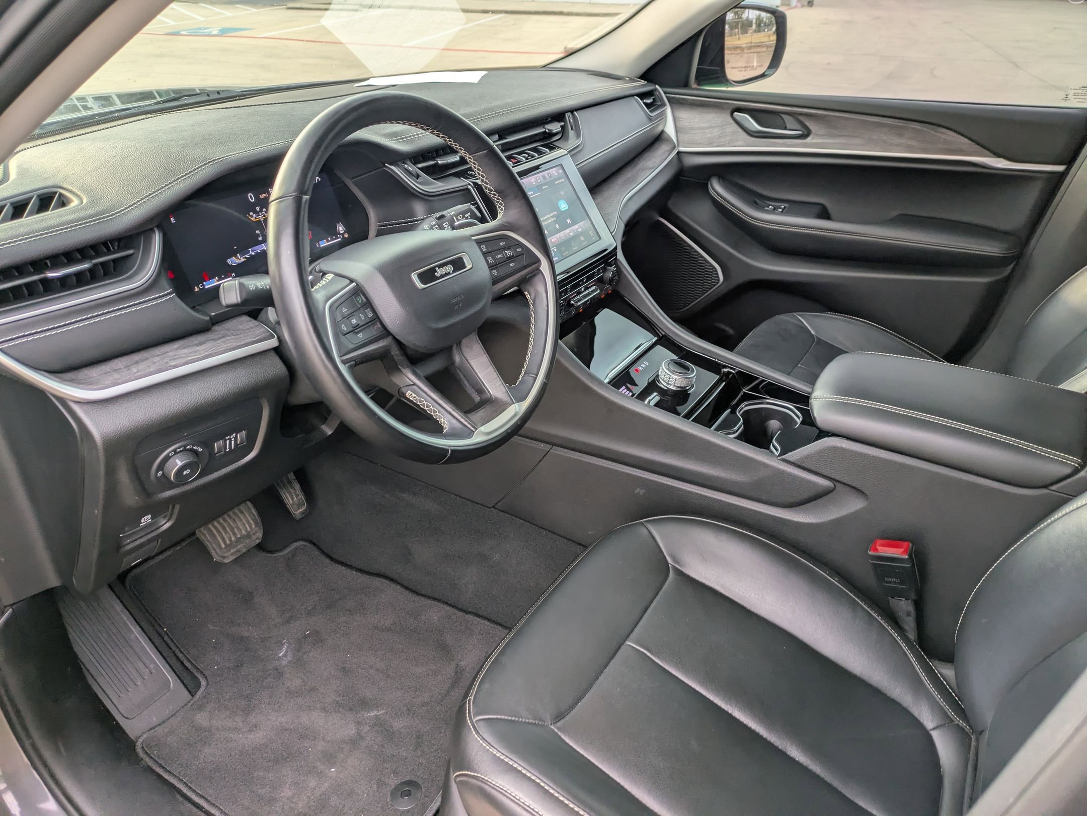 2022 Jeep Grand Cherokee Limited photo 9