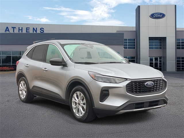 2023 Ford Escape Active's photo