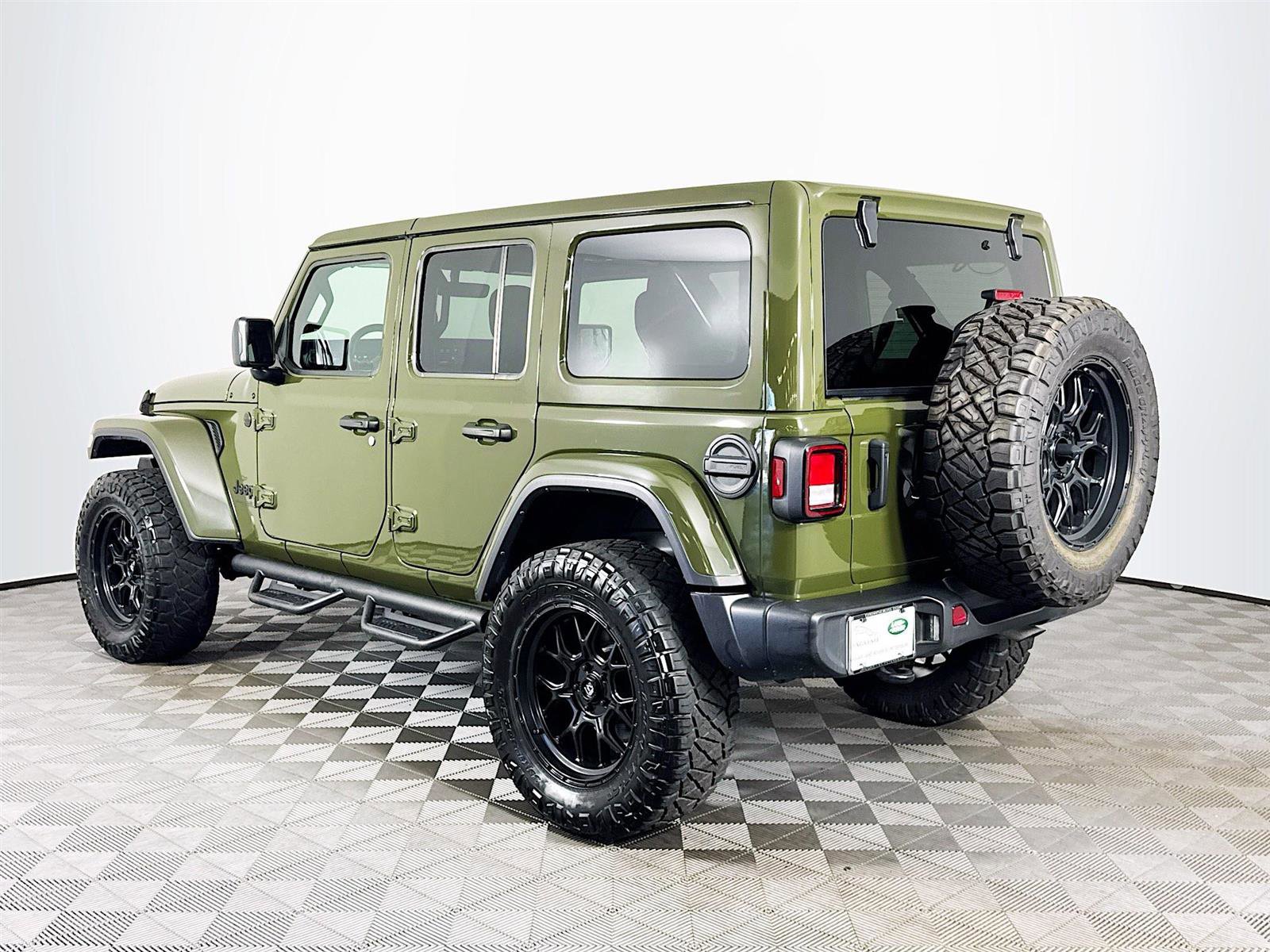 2022 Jeep Wrangler Unlimited Sahara photo 7