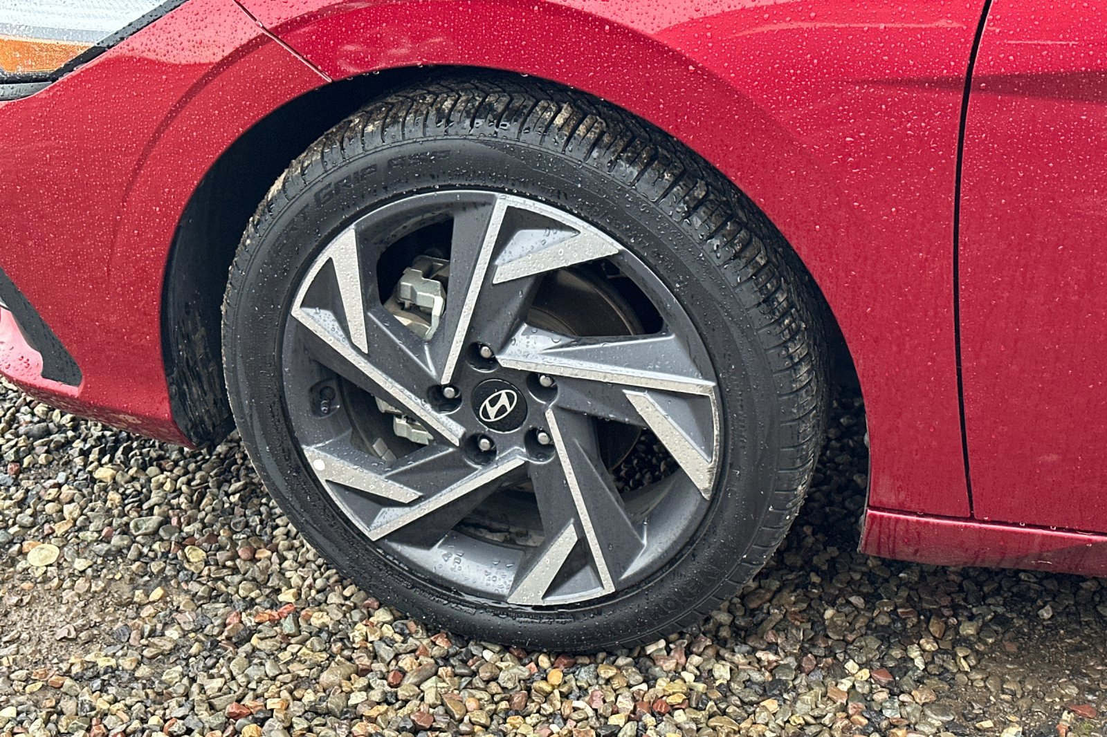 2025 Hyundai Elantra SEL Sport photo 4