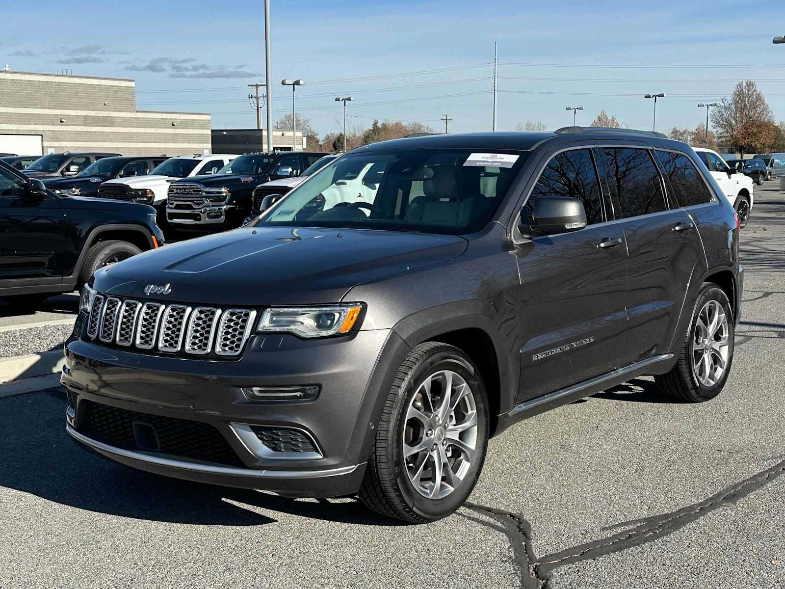 2019 Jeep Grand Cherokee Summit's photo