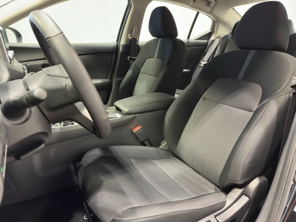 2025 Nissan Sentra SV photo 18