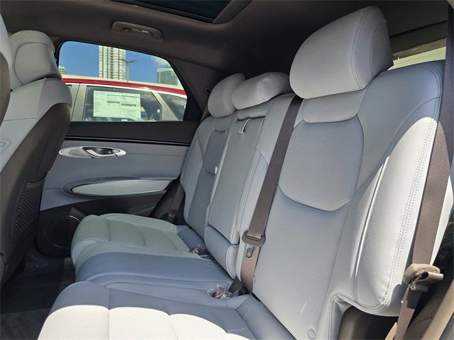 2026 Genesis GV70 2.5T Advanced photo 14