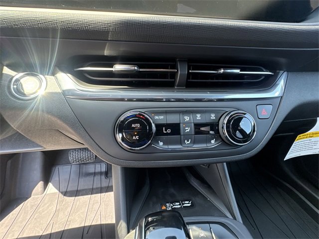 2025 Buick Envista Preferred photo 18