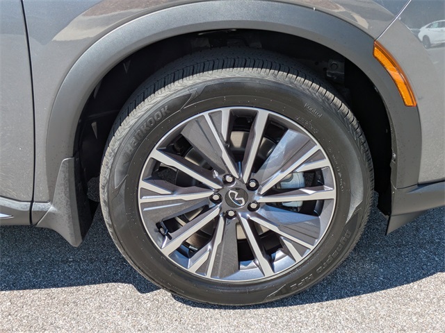 2026 Infiniti QX60 Luxe photo 11