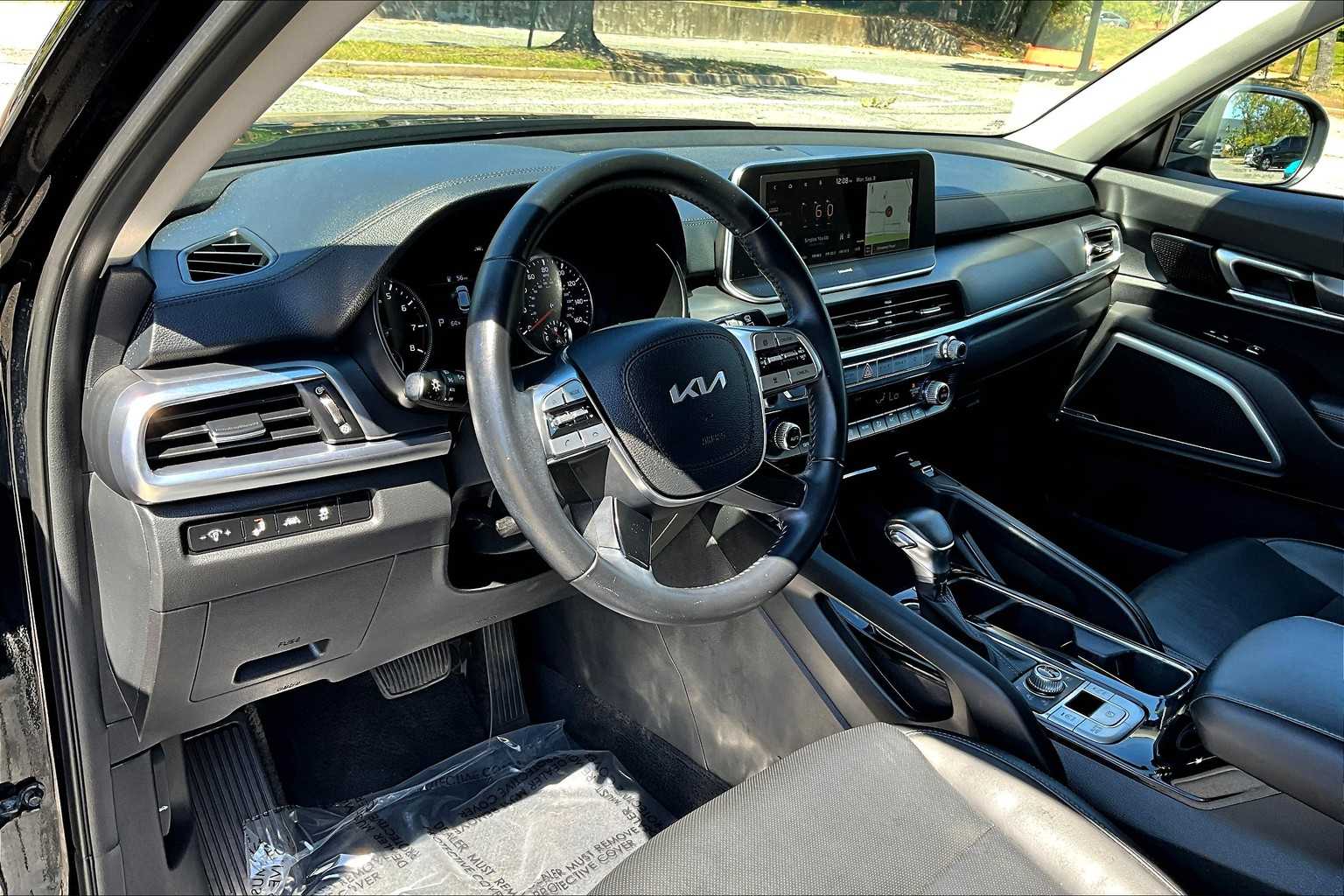 2022 Kia Telluride S photo 15