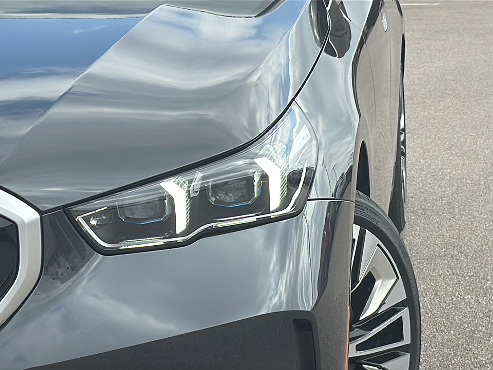 2025 Bmw 530i photo 2