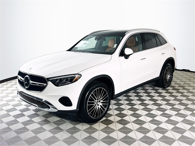 2026 Mercedes Benz GLC 300 4MATIC photo 3