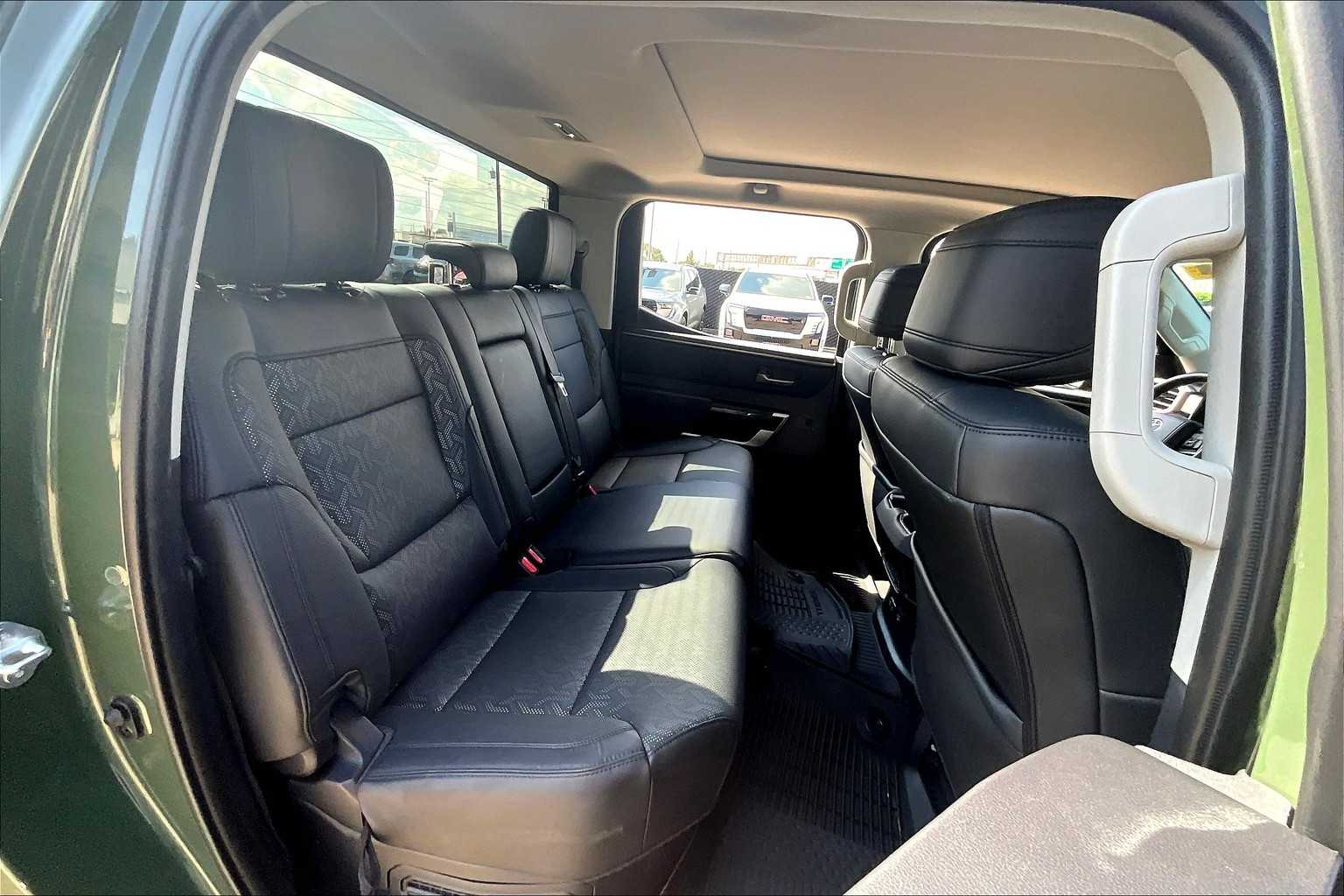 2023 Toyota Tundra Limited photo 18