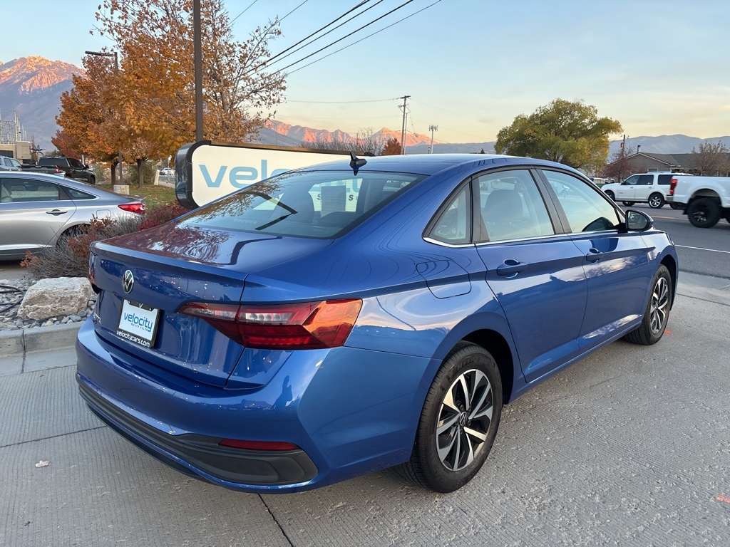 2024 Volkswagen Jetta 1.5T S photo 4