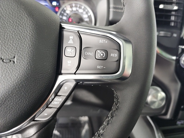 2026 Ram 1500 Laramie photo 17