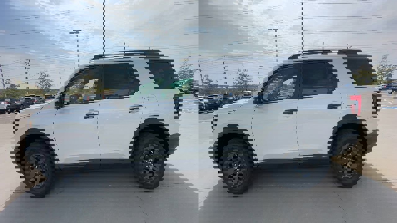 2026 Honda Passport photo 2