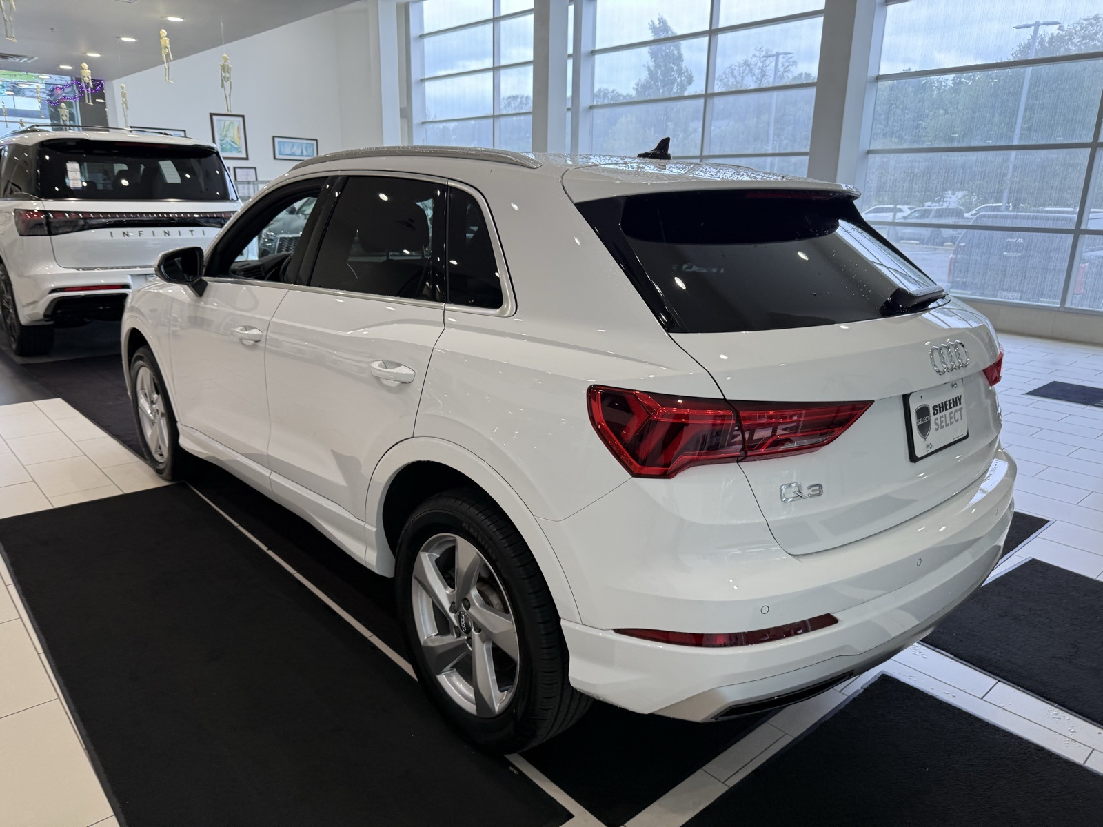 2020 Audi Q3 Premium photo 3