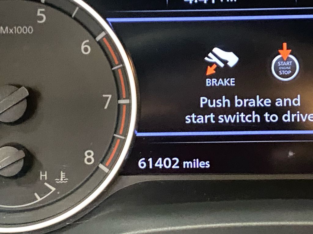 2022 Nissan Rogue SV photo 10