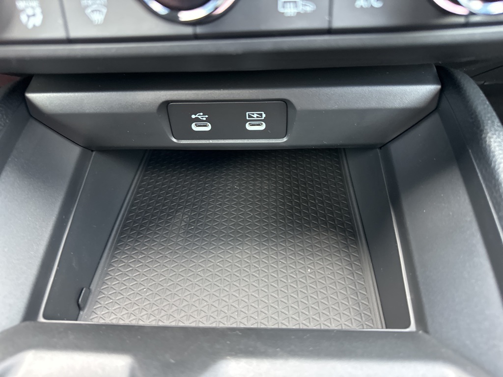 2025 Honda Accord SE photo 28