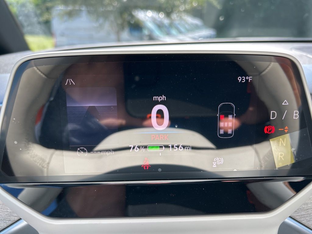 2025 Volkswagen ID. Buzz Pro Plus photo 17