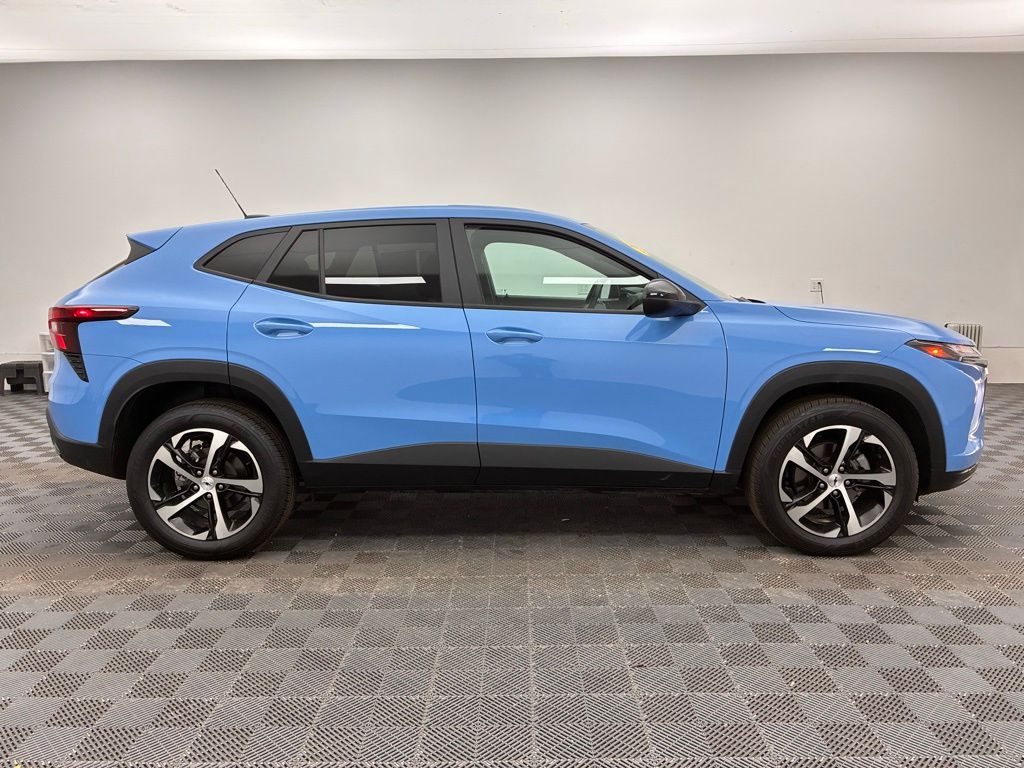 2024 Chevrolet Trax photo 4