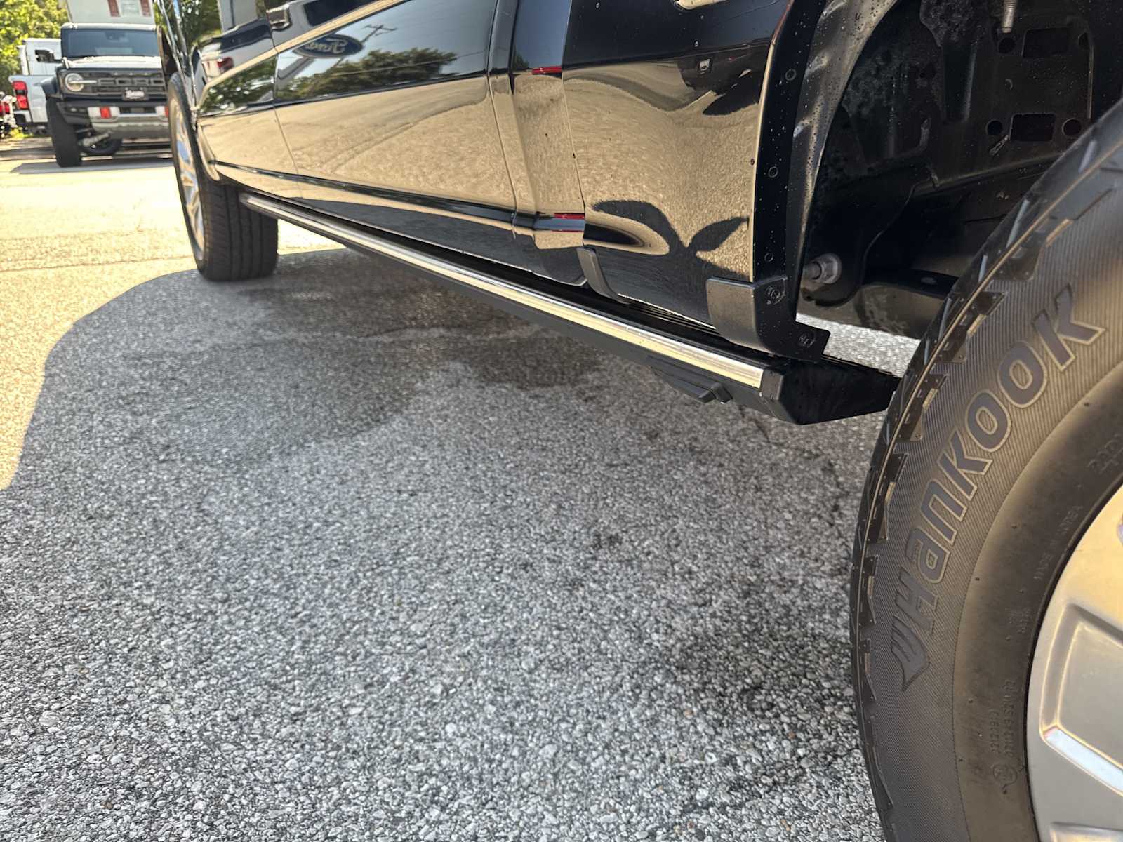 2023 Ford F-150 Platinum photo 18