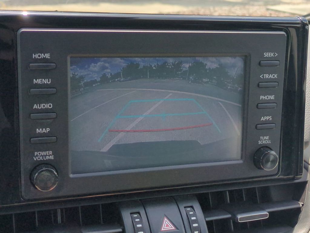 2019 Toyota RAV4 XLE Premium photo 21