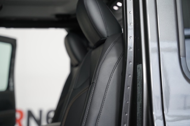 2025 Jeep Gladiator Sport photo 22