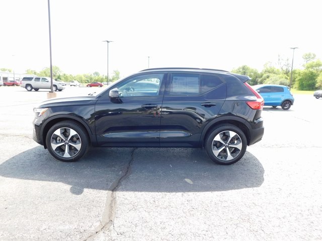 2024 Volvo XC40 Core photo 5
