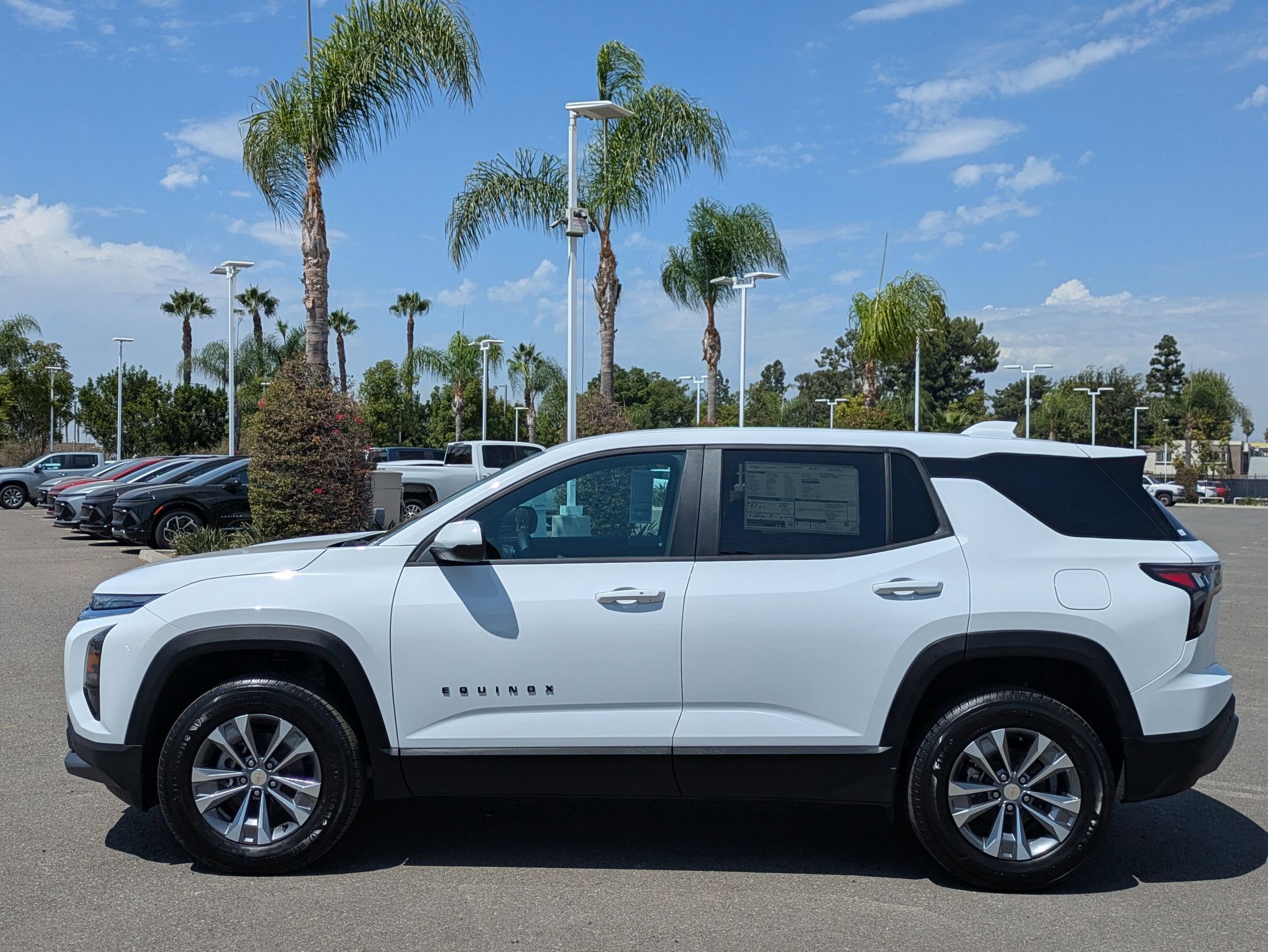 2026 Chevrolet Equinox LT photo 2