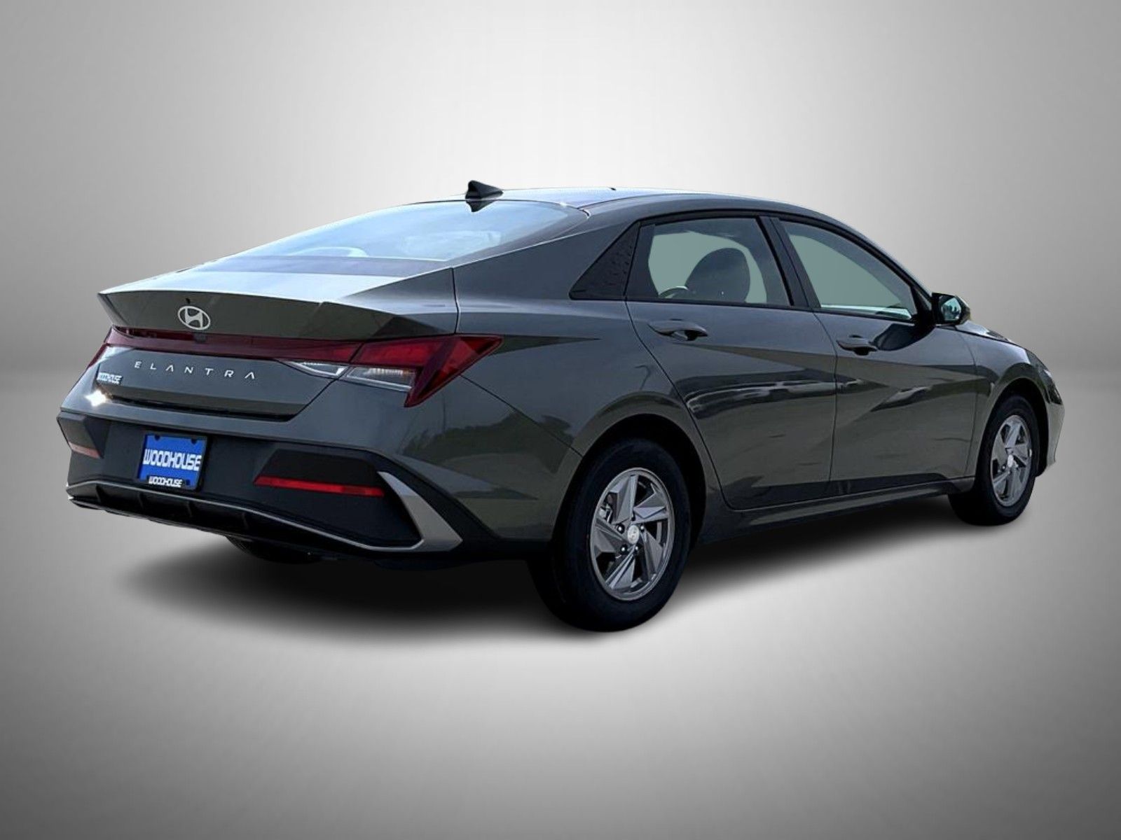 2025 Hyundai Elantra SE photo 5