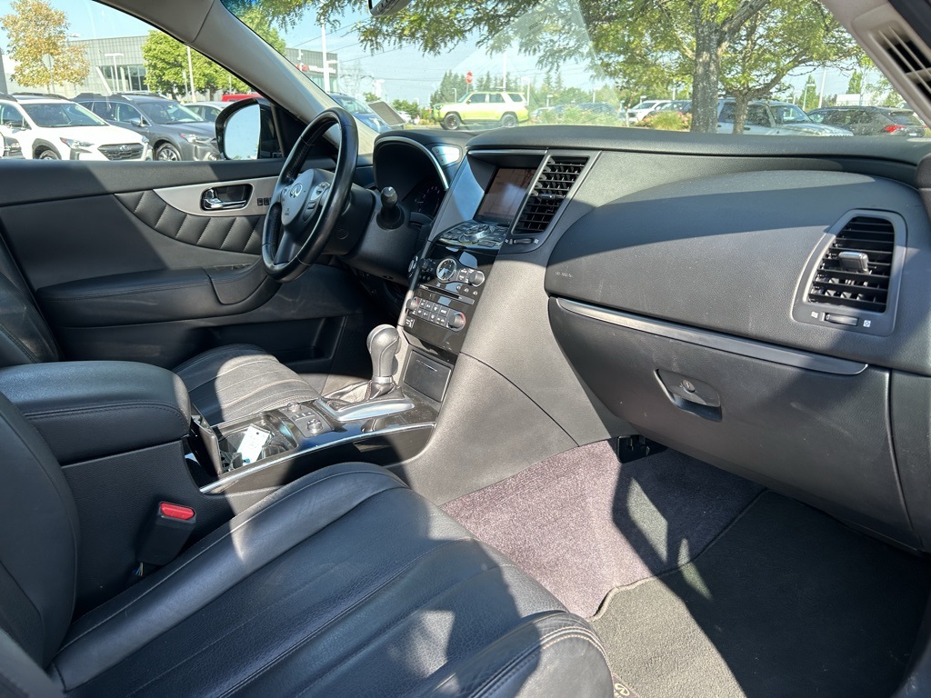 2013 Infiniti FX37 Base photo 29