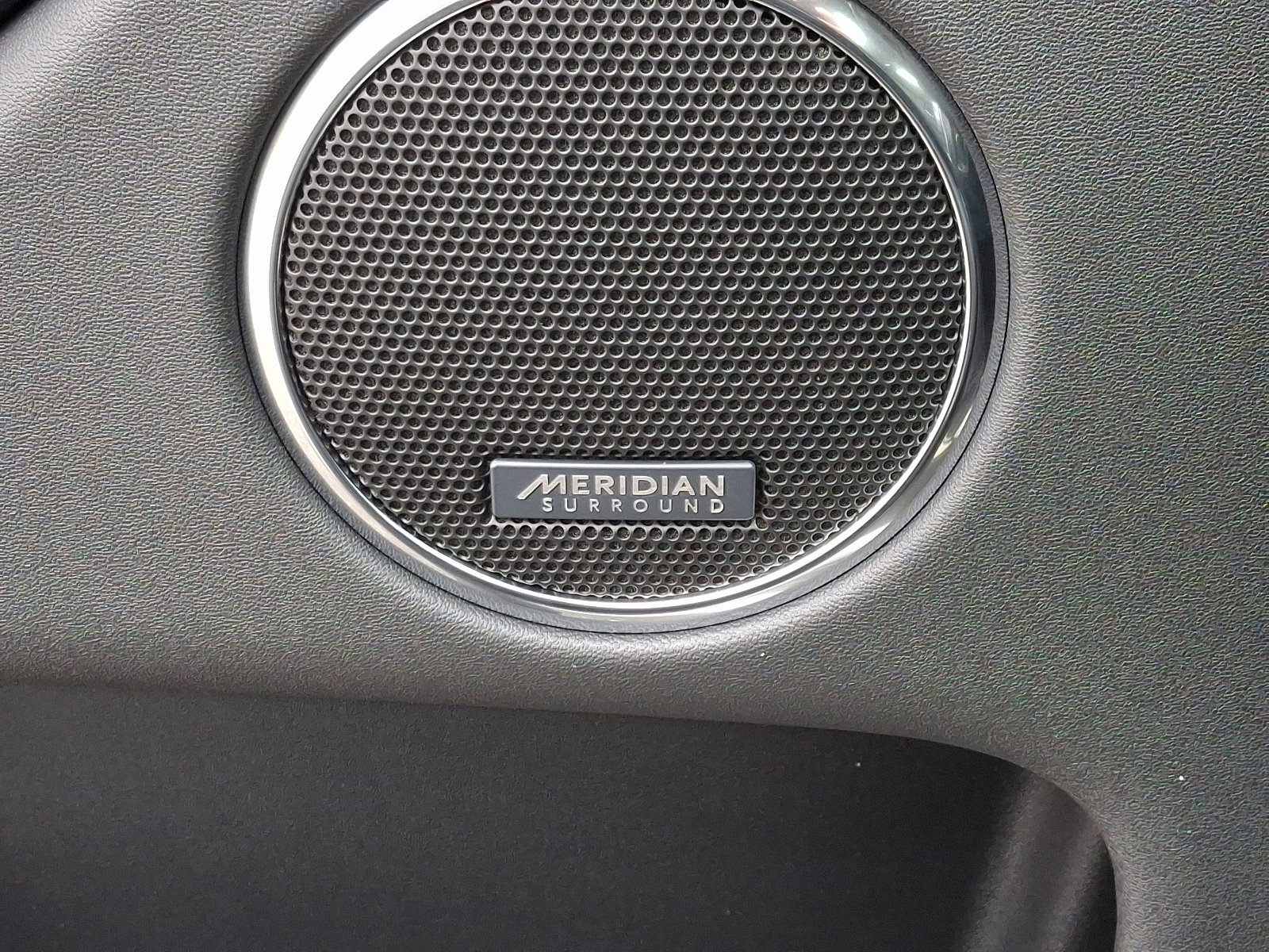 2025 Land Rover Discovery Sport Dynamic SE photo 27