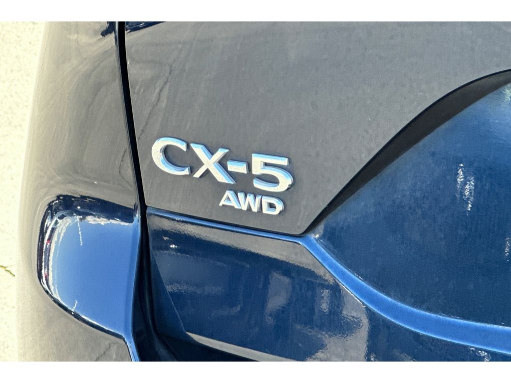 2022 Mazda CX-5 2.5 Premium Plus photo 9