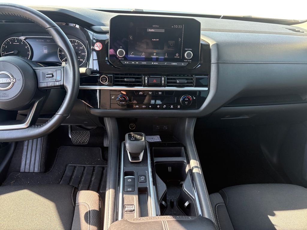 2024 Nissan Pathfinder SV photo 10