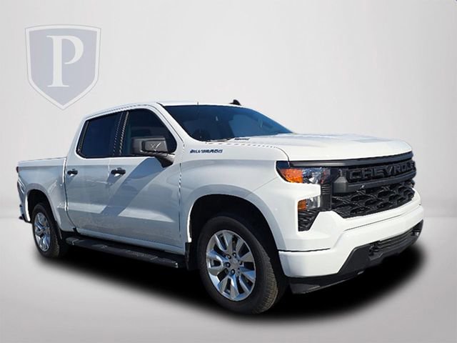 2025 Chevrolet Silverado 1500 Custom photo 2