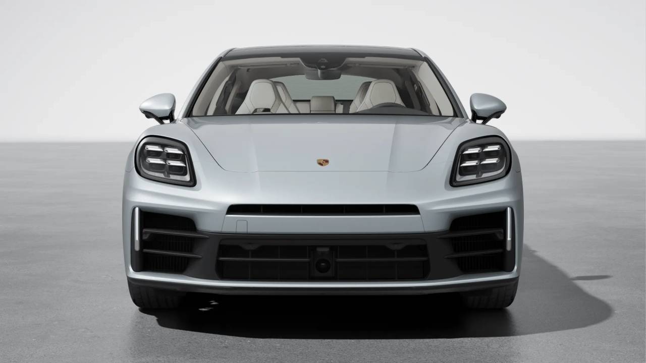 2026 Porsche Panamera 4 photo 8