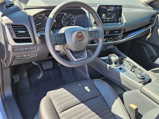 2026 Nissan Rogue SV photo 3