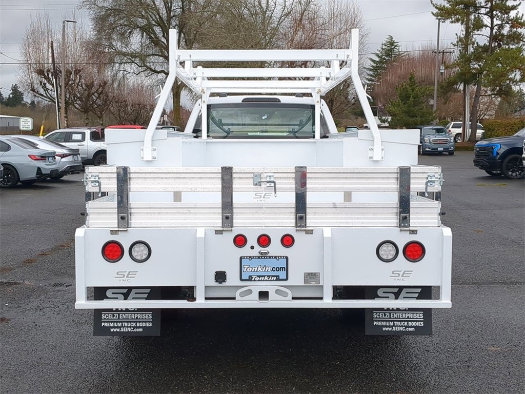 2024 Ford F-550 photo 5