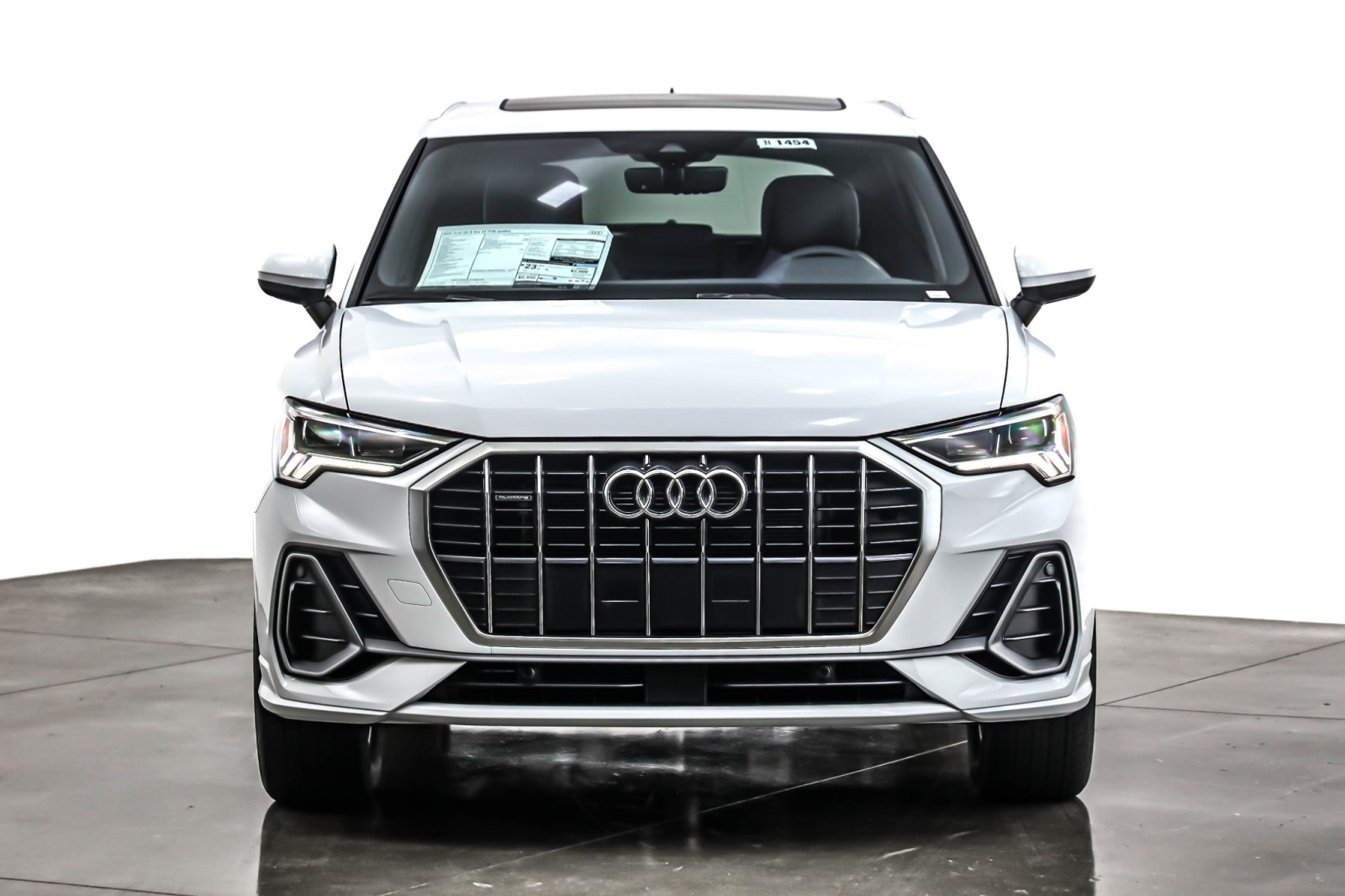 2025 Audi Q3 S line Premium 45 TFSI photo 2