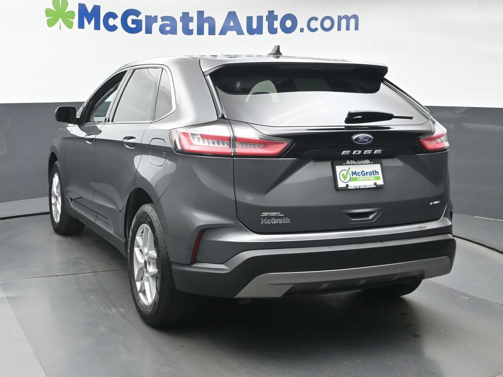 2023 Ford Edge SEL photo 17