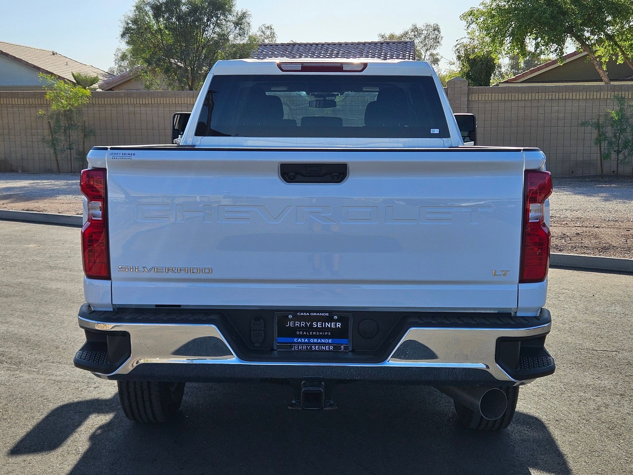 2025 Chevrolet Silverado 2500HD LT photo 4