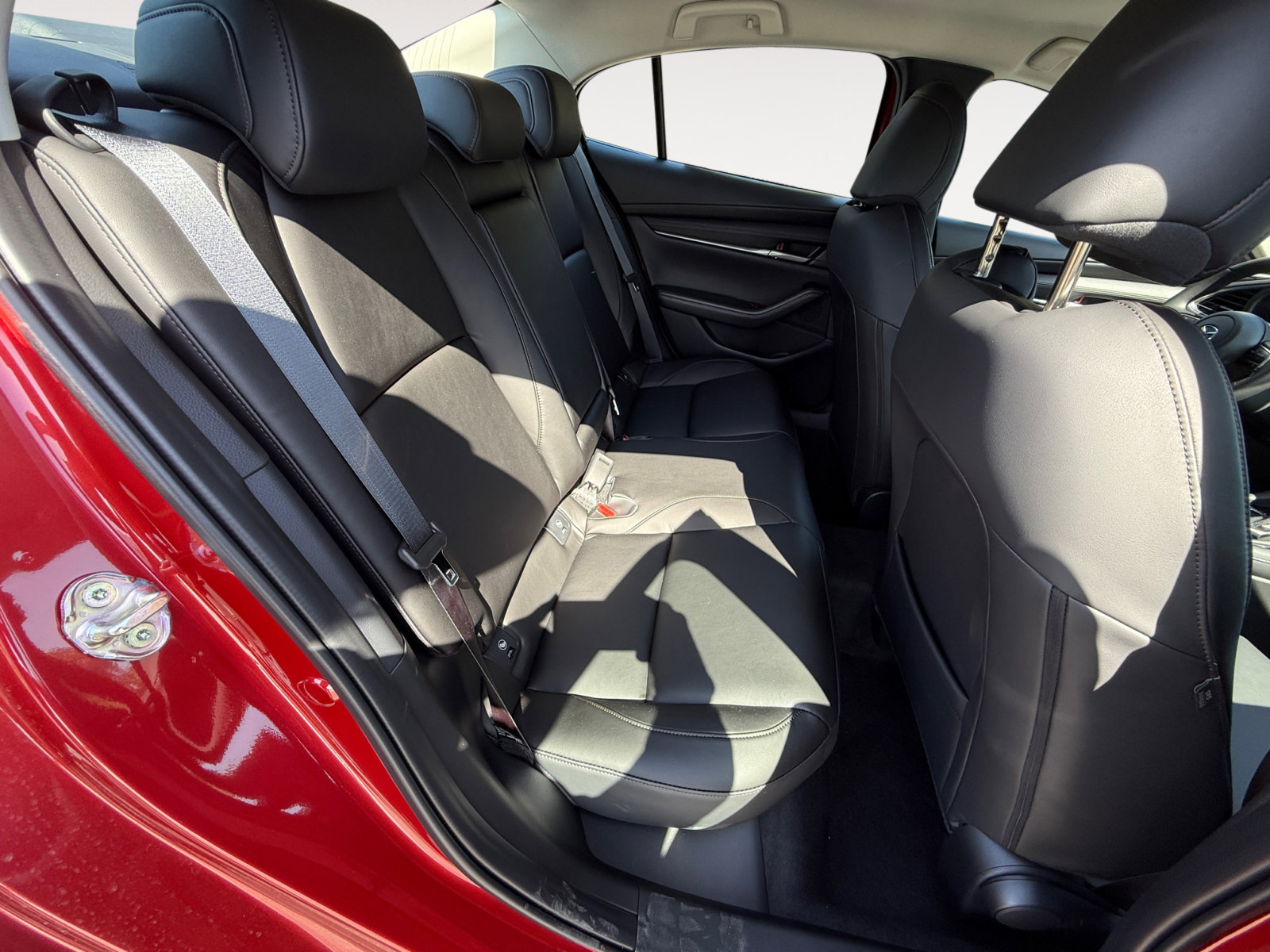 2025 Mazda Mazda3 Sedan 2.5 Select Sport photo 18