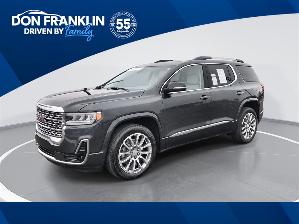 2023 GMC Acadia Denali's photo