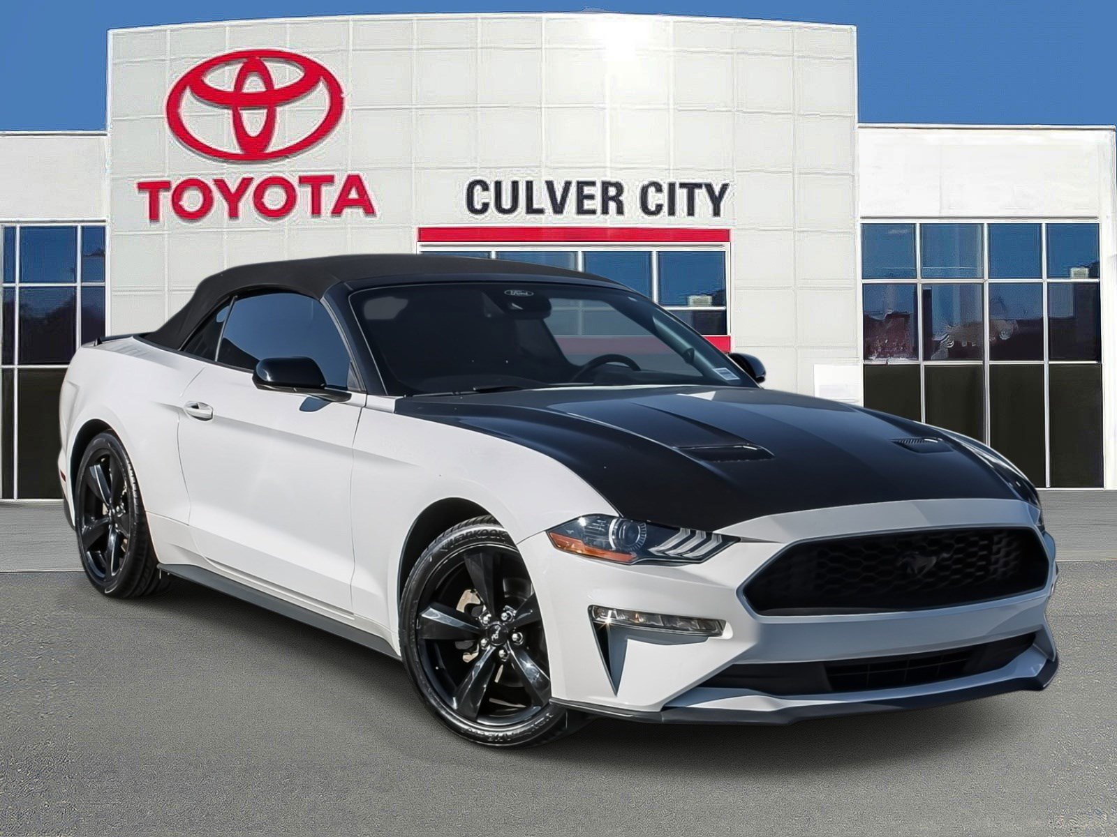 2021 Ford Mustang EcoBoost's photo