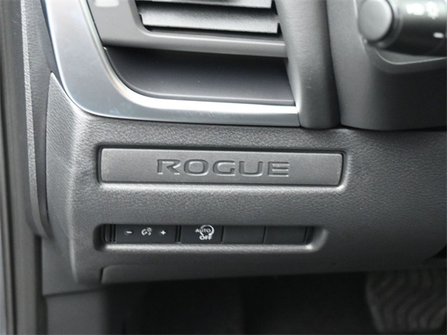2026 Nissan Rogue S photo 21