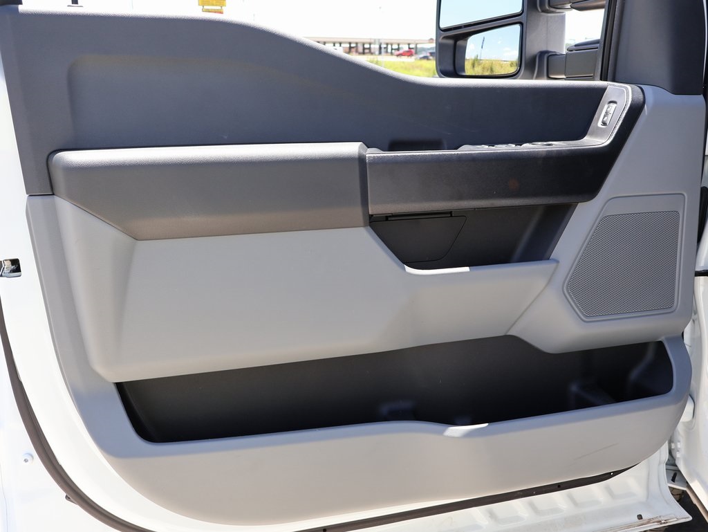 2025 Ford F-250 XL photo 17