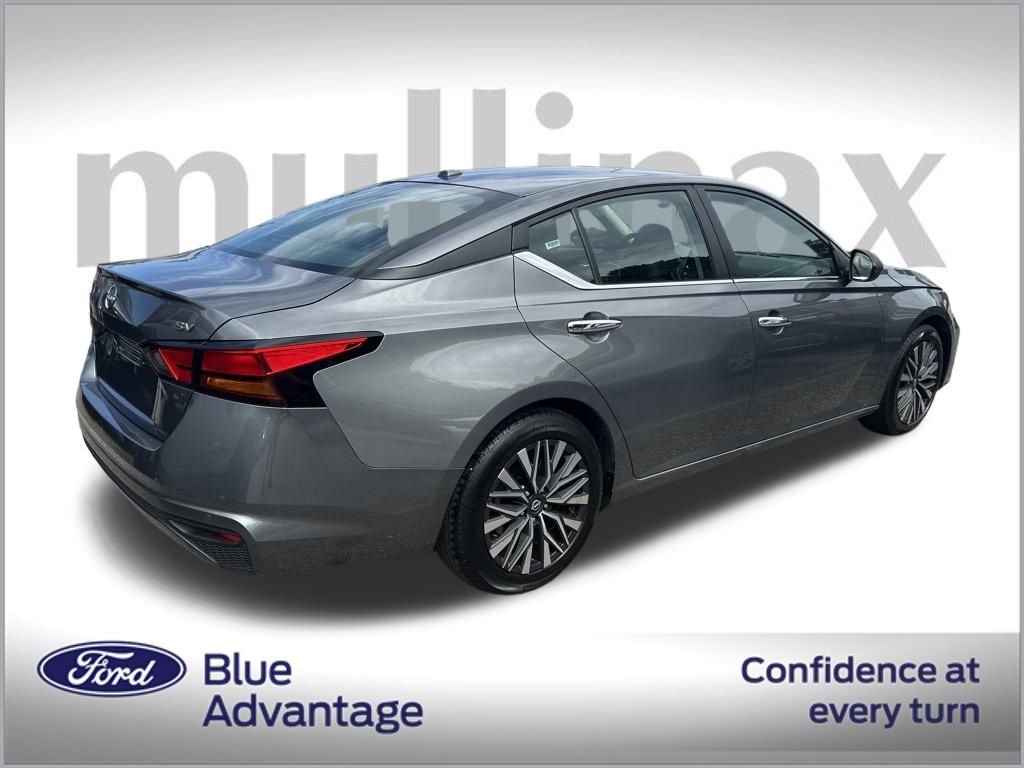 2024 Nissan Altima 2.5 SV photo 2