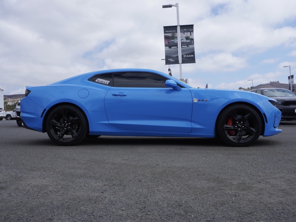 2022 Chevrolet Camaro RS photo 2