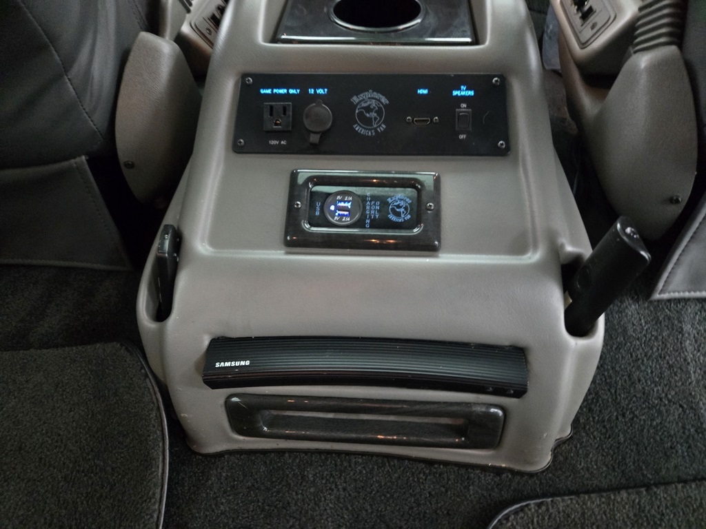 2019 Chevrolet Express Conversion Van photo 25