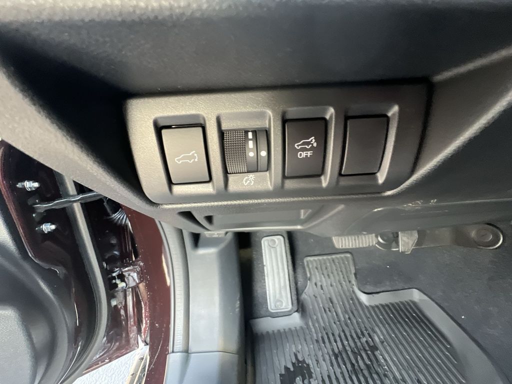 2025 Subaru Outback Limited XT photo 16