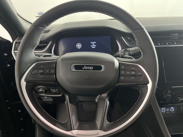 2025 Jeep Grand Cherokee Laredo X photo 14